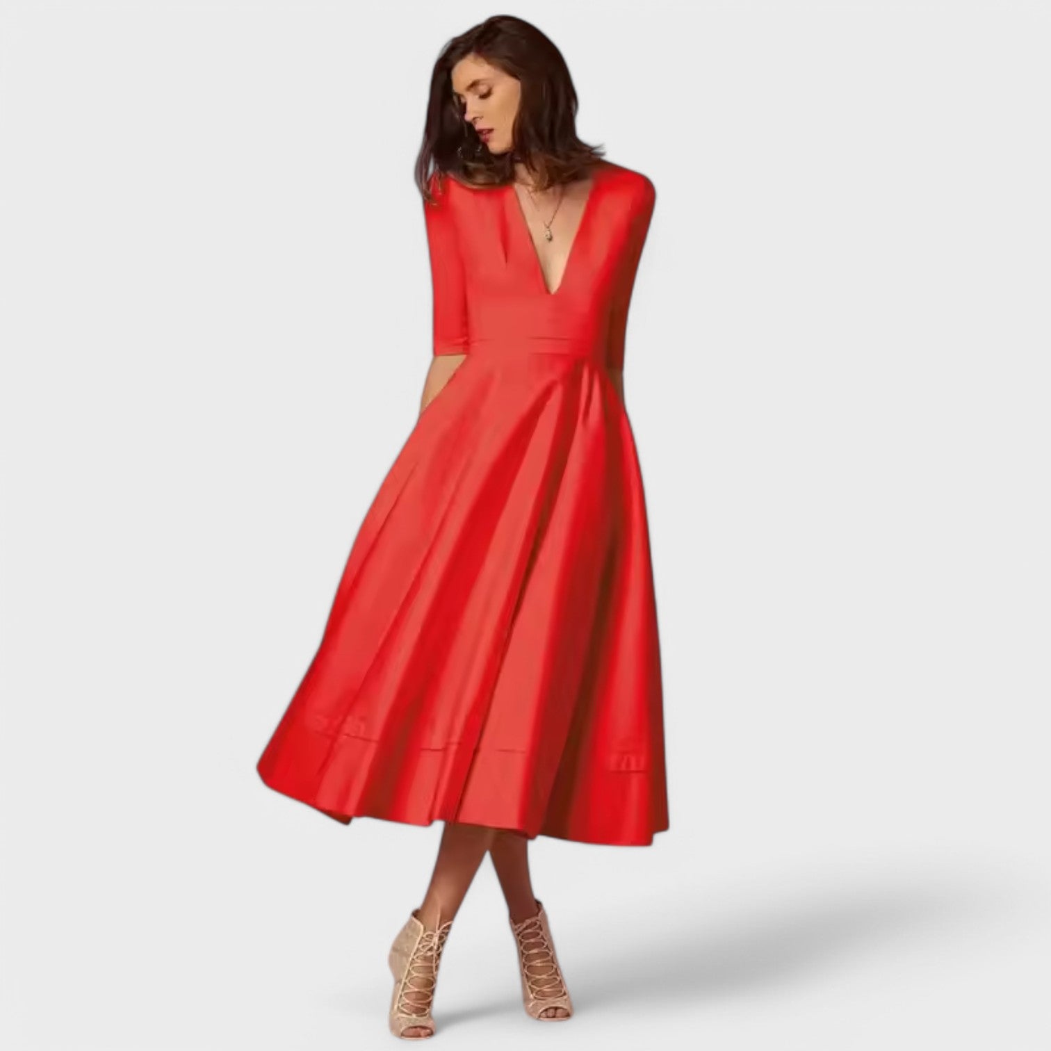 SOFIA – Elegantní šaty s výstřihem do V