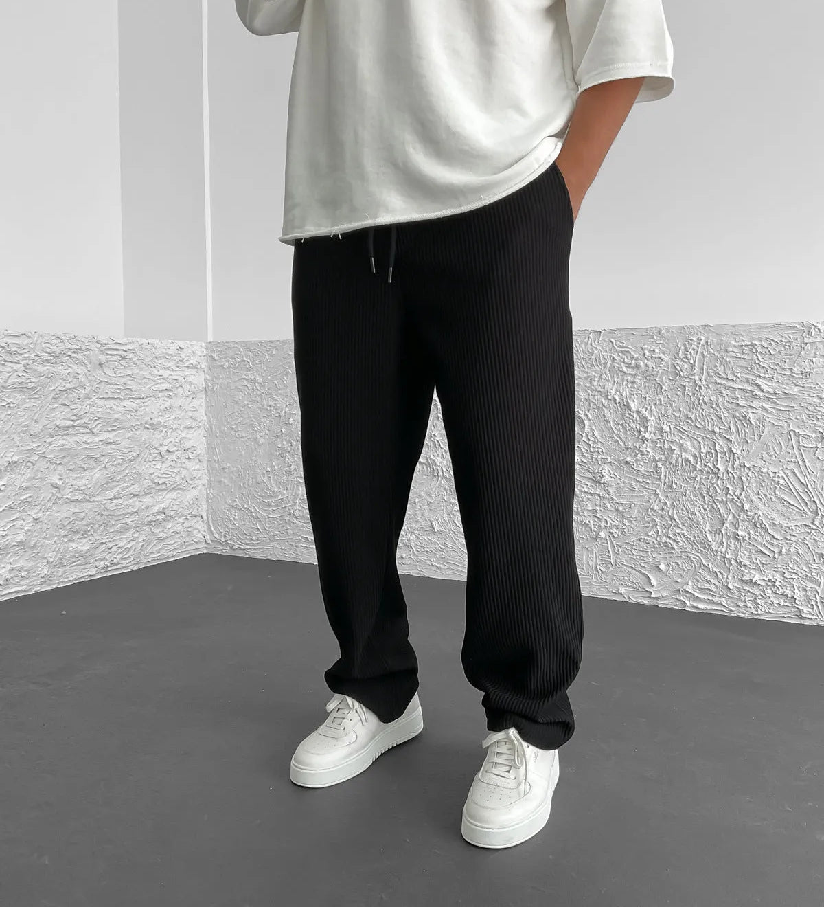 ZELA - Kalhoty z Hladkého Kordu s Volným Střihem