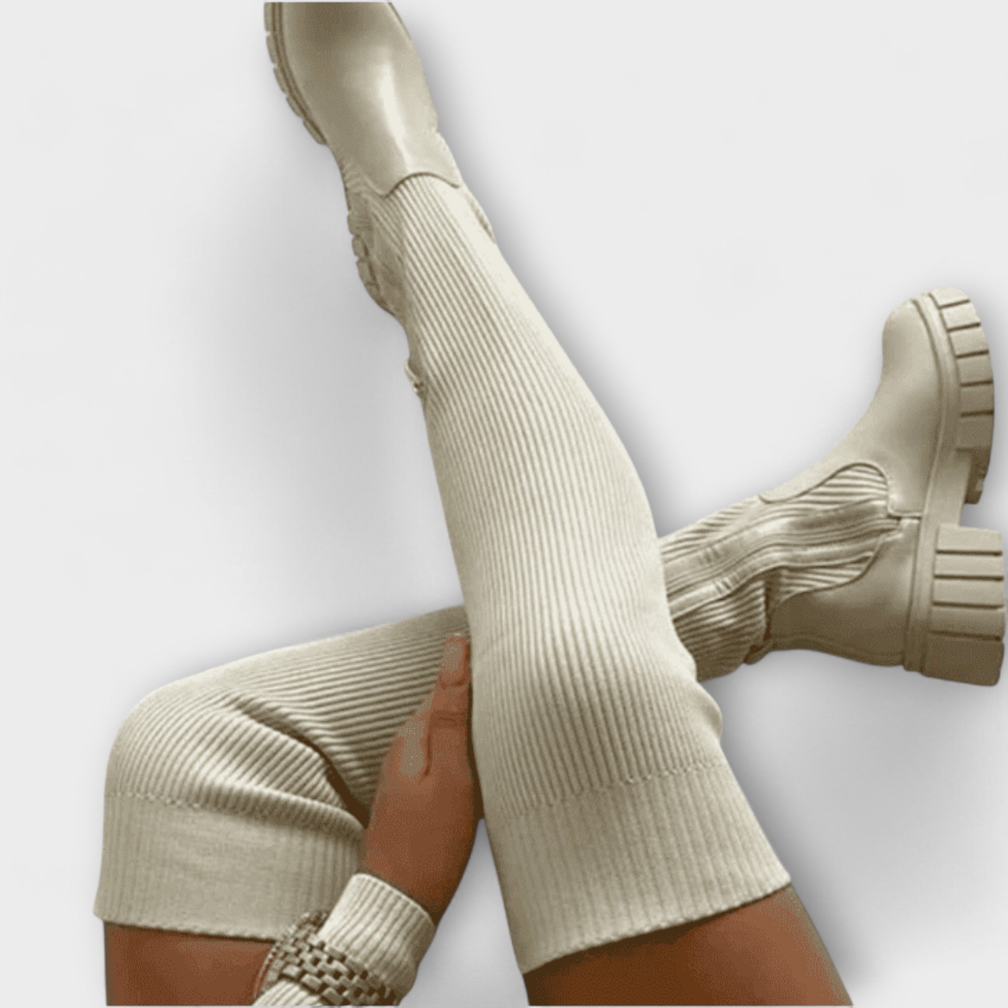 Tatjana – elegantní vysoké boty až po kolena pro moderní a pohodlnou obuv