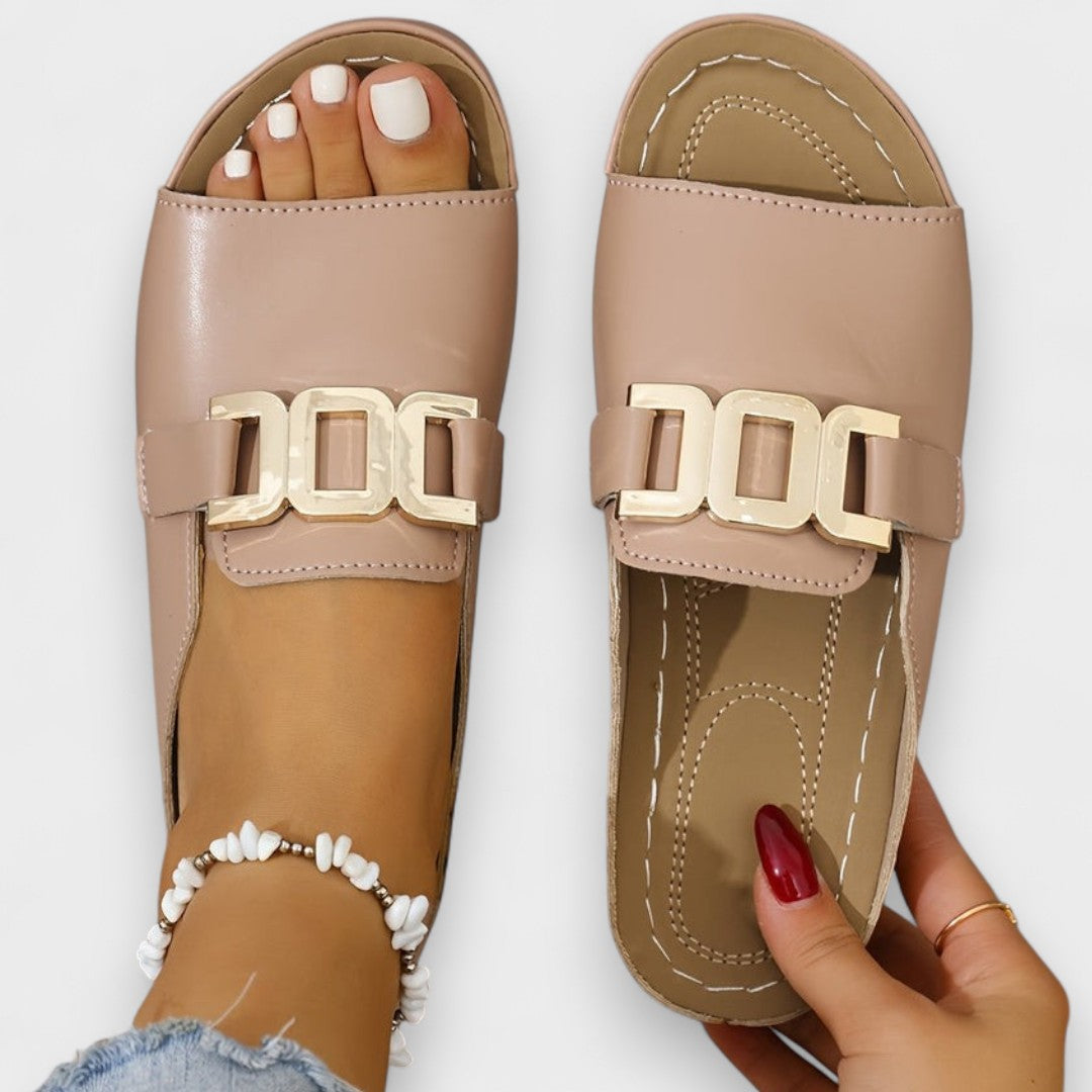 JELENA - Pohodlné sandály na podpatku